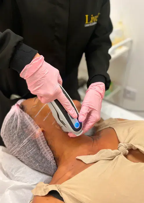 Harmonização facial na Livelle